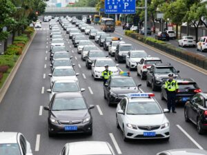 Police activity on I-285 Northbound causing traffic disruption